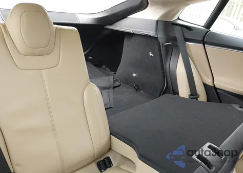 2013 Tesla Model S из США, поврежденный, VIN 5YJSA1DG4DFP20394